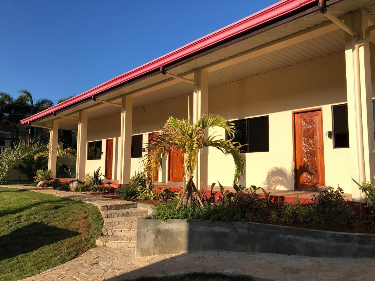 สตรุตซ์ อาร์ต การ์เดน รีสอร์ต Hotel Bangued ภายนอก รูปภาพ